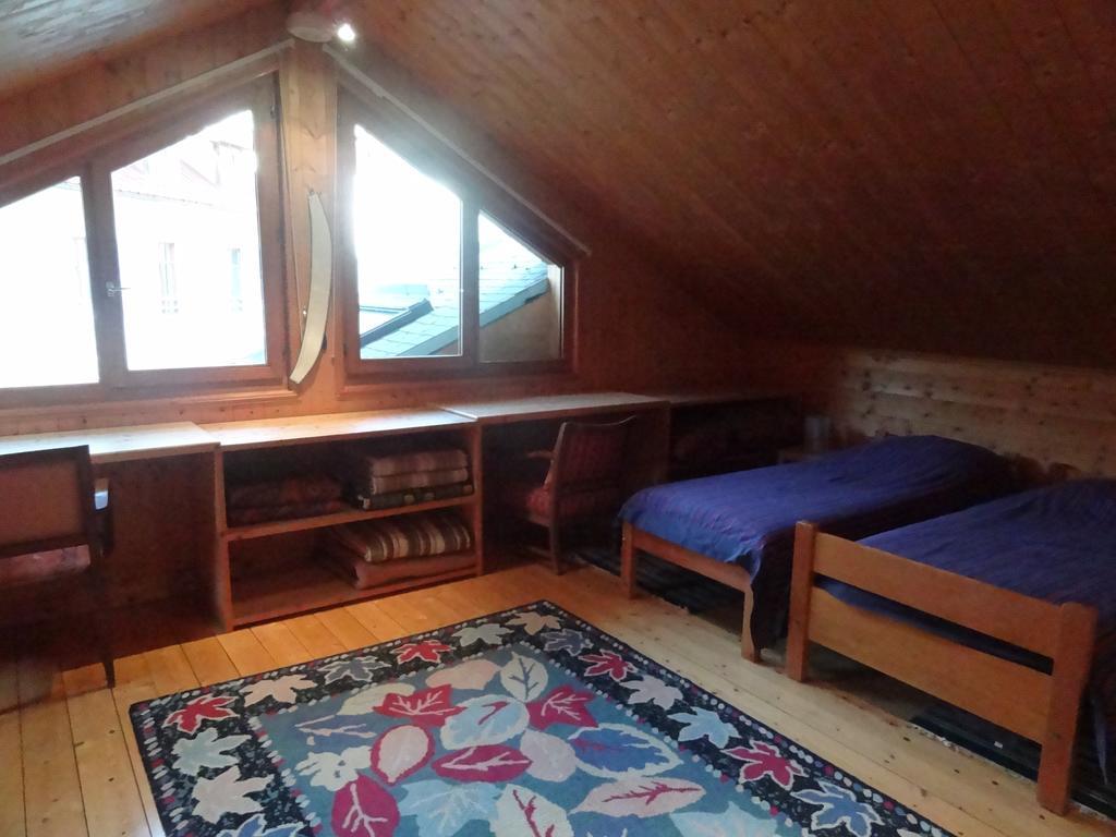 Les Nereides Studios Et Appartements Brides Les Bains Eksteriør bilde