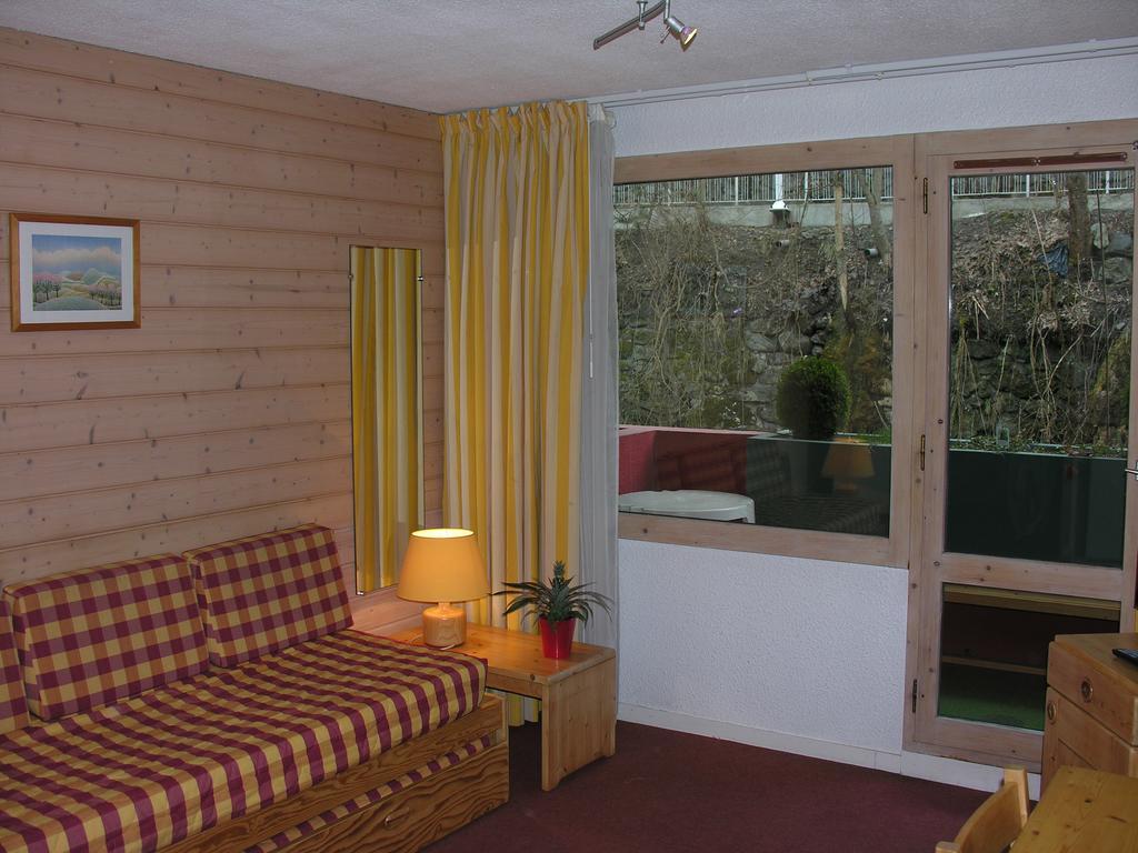 Les Nereides Studios Et Appartements Brides Les Bains Eksteriør bilde